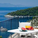 Natura,infinity Pool Overlooking The Aegean Villa