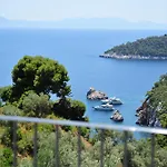 Villa Natura,infinity Pool Overlooking The Aegean Stafylos