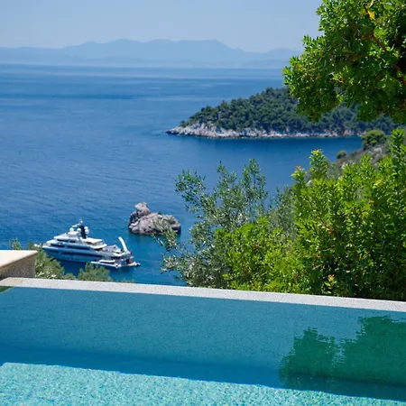 Natura,infinity Pool Overlooking The Aegean *